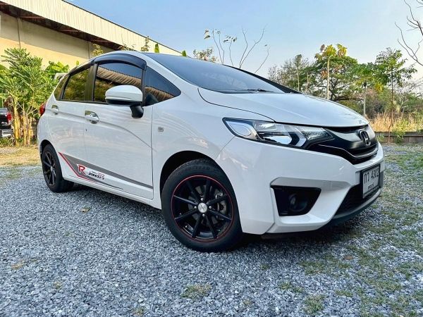 Honda Jazz 1.5 i-VTEC รุ่น S เกียร์ Auto ปี 2017